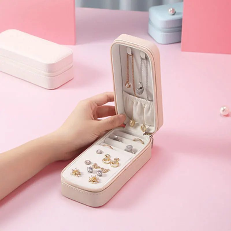 

Women Decorative Lockable Jewelry Organizer White Leather Packaging Gift