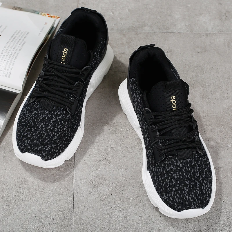 Новое поступление кроссовки женские черные белые спортивные легкие уличные