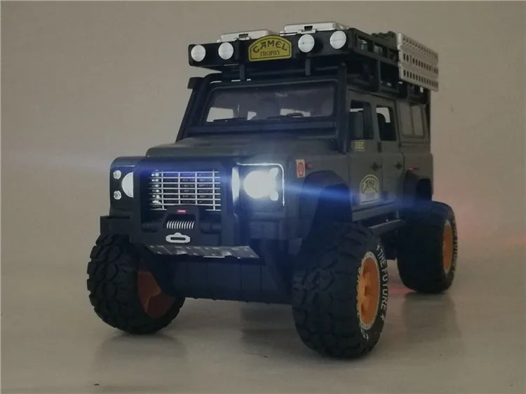 1/28 Diecasts игрушечный транспорт защитник Кубок с верблюдом модель автомобиля звуковой светильник коллекция автомобилей игрушки для детей игрушки подарок
