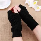 Перчатки с открытыми пальцами для женщин, теплые зимние вязаные митенки из шерсти, мягкие теплые варежки, унисекс, 1 пара