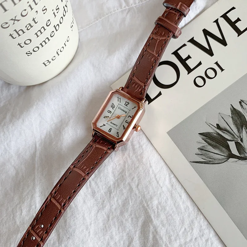 

Ulzzang Marke frauen Mode Uhren Einfache Anzahl Zifferblatt Rechteck Frauen Uhr Braun Vintage Leder Damen Armbanduhren Uhr