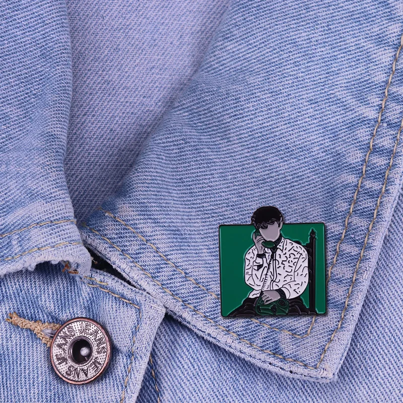 

K2329 Movies Enamel Pin Rainbow Brooches Backpack Clothes Lapel Pin Fun Badge Jewelry Gift