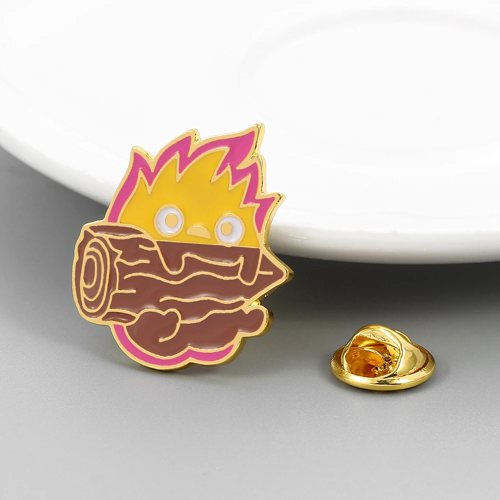 Эмалированная брошь в виде знака для сумки |