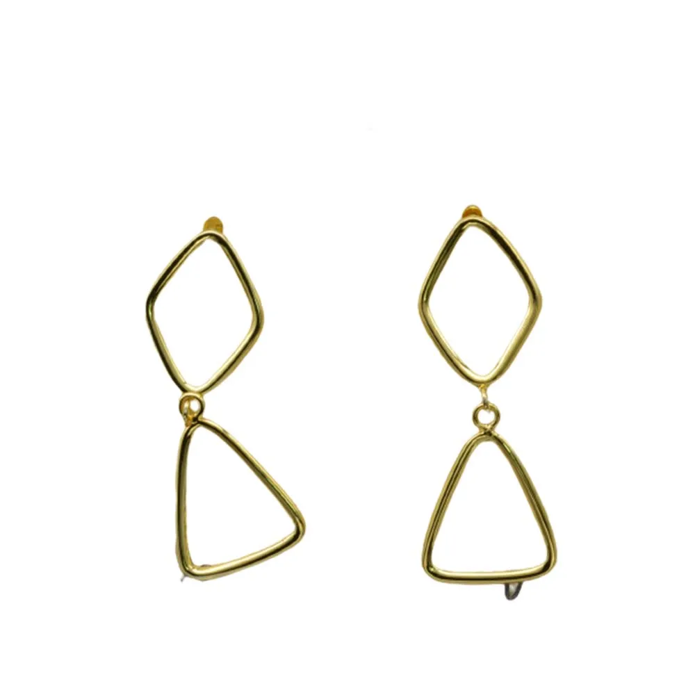 

2021 new fashion celebrity style small and exquisite stud earrings with the same ladies fashion style stud earrings women