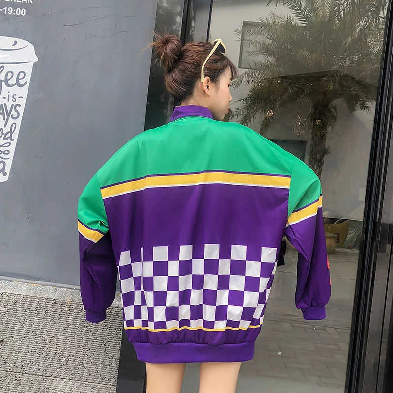 Женская куртка-бомбер в стиле бойфренд