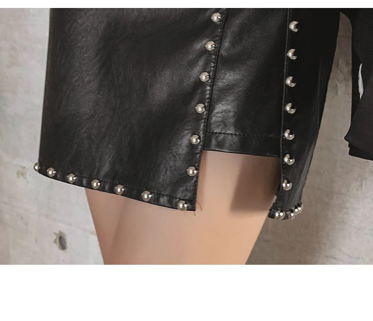 Женская юбка Jupe Femme B9D101 однотонная мини из искусственной кожи с заклепками весна