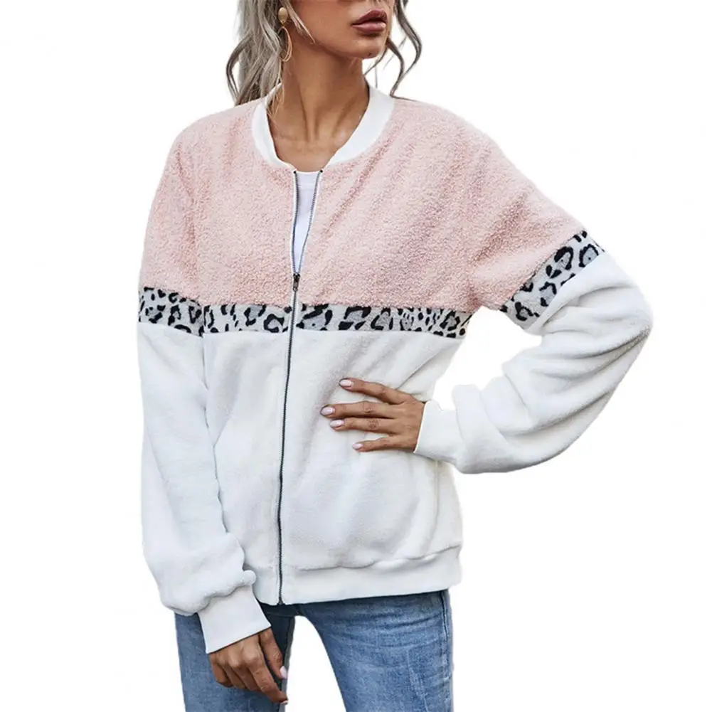

Куртка женская с круглым вырезом, короткая плюшевая уличная одежда на молнии, с леопардовым принтом, в стиле пэчворк, контрастных цветов, Ос...