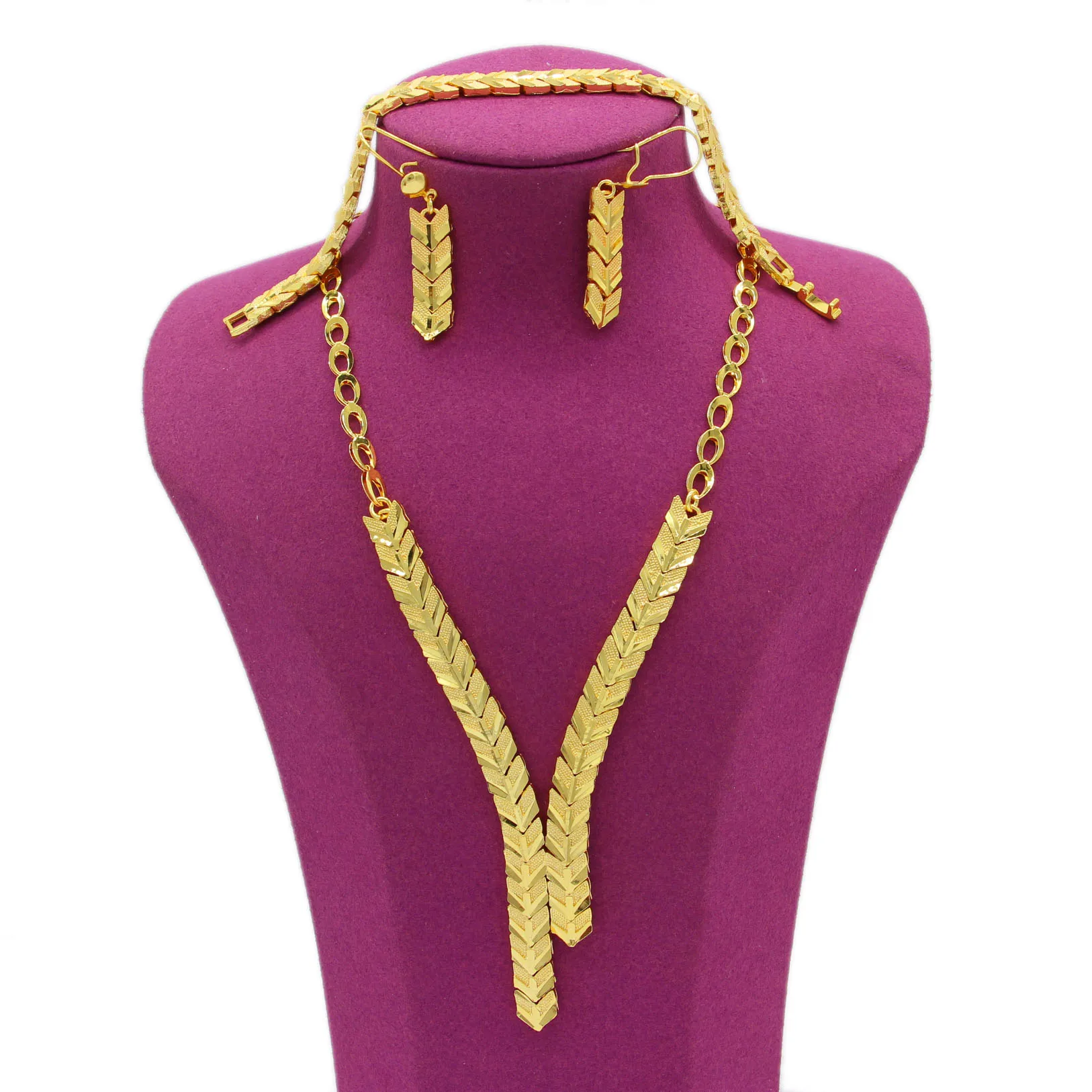 

Dubai/Arab/Ethiopian Gold Color/Copper Necklace&Earrings&Bracelet Particular Jewelry Set African Women Bridal Wedding Party Gift