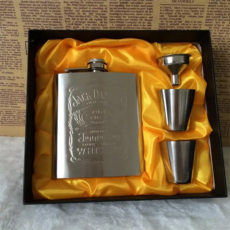

Portable Stainless Steel Hip Flask Flagon Embossed Flagon Set Pocket Wine Whisky Pot Bottle Mini Drinkware for Drinker Gifts
