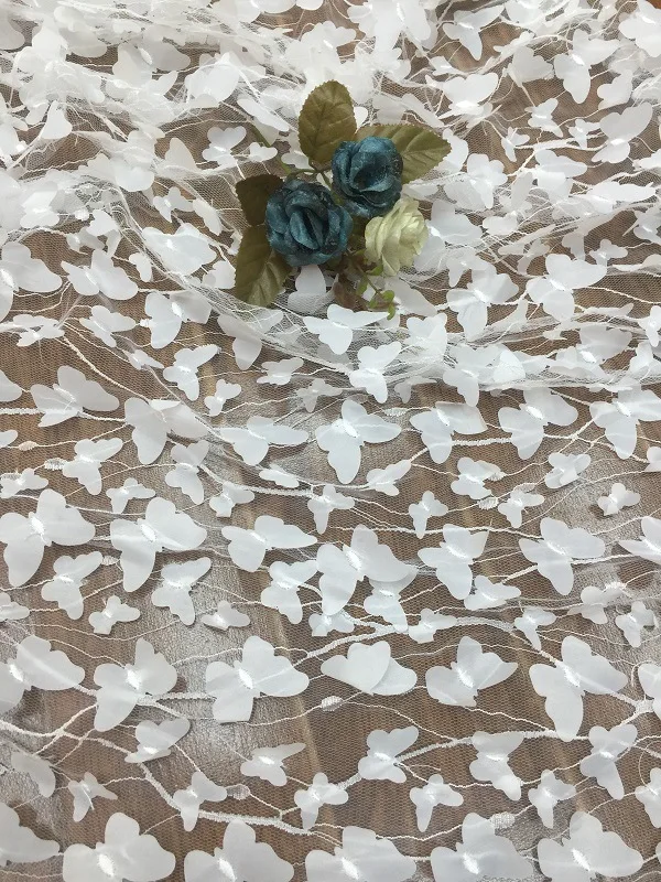 Тюлевая кружевная ткань с 3D бабочками Белая французская сетчатая для платья