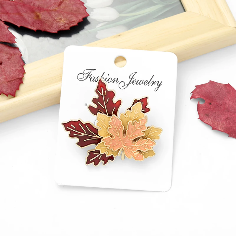 

Gold Maple Leaf Brooches for Women Multi-layer Enamel Pin Bag Lapel Pin Cartoon Plant Metal Badge Jewelry Gift 2021 Wholesale