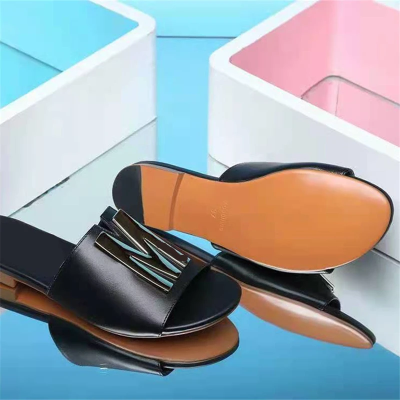 

Fashion Luxury Designer Women's Slippers Summer Outdoor Genuine Leather Female Shoes Metal Decoration Handmade Girls Sandals New