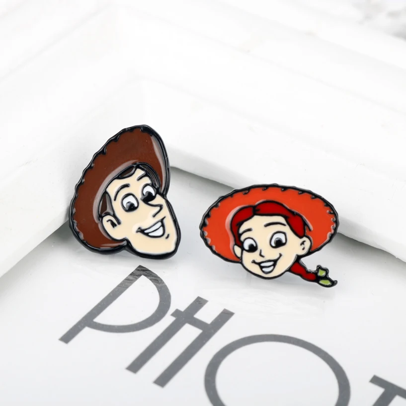 Женские серьги-гвоздики с эмалью аниме игрушка шериф Вуди Джесси | Украшения и