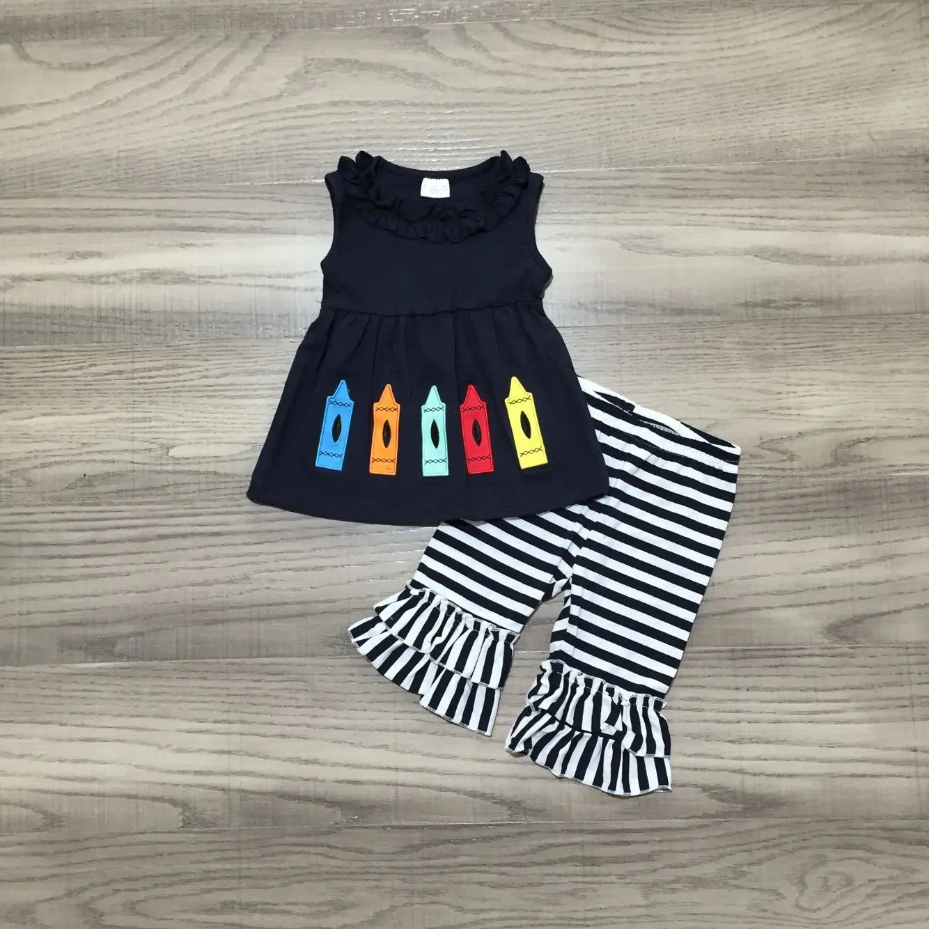 Летнее платье для маленьких девочек Платье черного цвета Капри комплект детской
