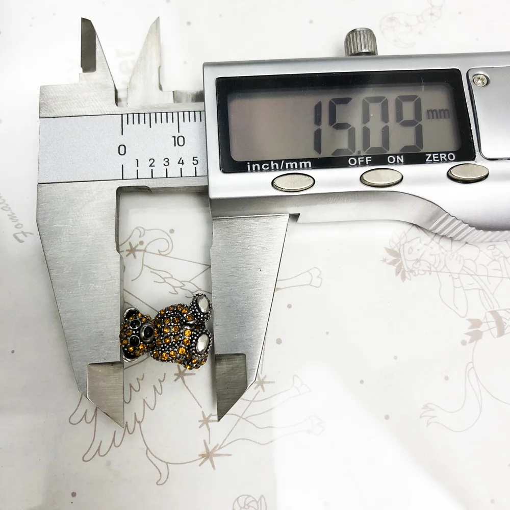 Бусины коричневый мишка тедди серебряные и стразы подходит для браслета