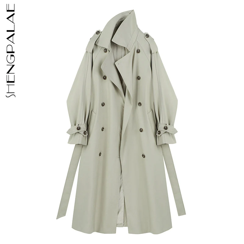 

Coats & Jackets