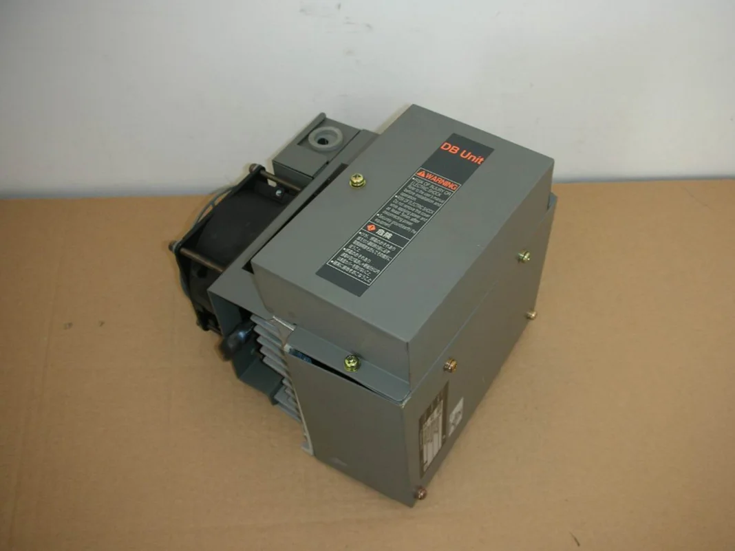 

BU22-4C + BU-F2S Fuji Inverter / Braking Unit Used