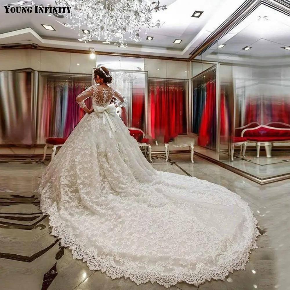 

Modest 3/4 Sleeves Ball Gowns tulle Wedding Dresses 2020 Long White Bridal Gown Charming Round Neck Style Lace Applique Bow