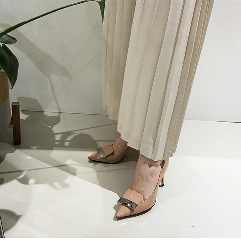 Простые элегантные туфли на высоком каблуке женские шпильке черные