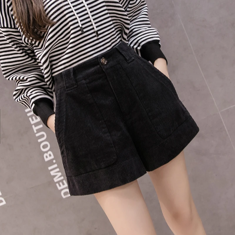 

Plus Size Shorts Woman New Autumn and Winter Korean Version of Loose High-Waist Corduroy Wide-Leg Shorts