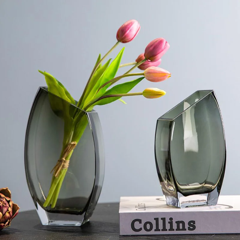 

Creative geometric oblique mouth square transparent glass vase Nordic light luxury soft decoration model room decoration flower