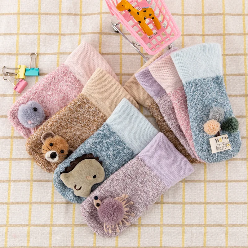 Женские нескользящие Бархатные Носки с рисунком |