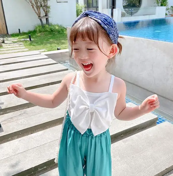 Новинка жилет с бантом для маленьких девочек Пляжная детская майка топ без