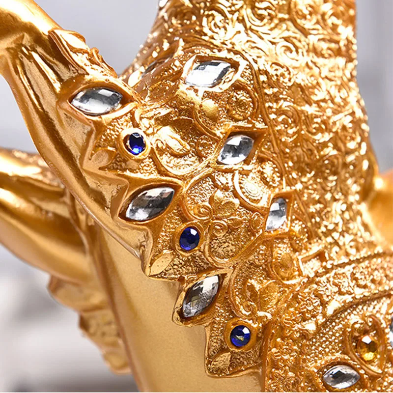 Новая воздушная война Лошадь статуя изделия из смолы ретро украшение для дома