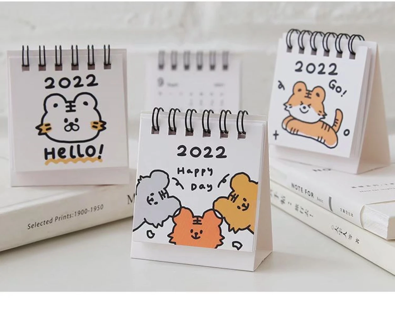 

Kawhi 2022 Creative Tiger INS Mini Desk Calendar Portable Gift Decorations Calendar Mini Desk Calendar Office Student Supplies