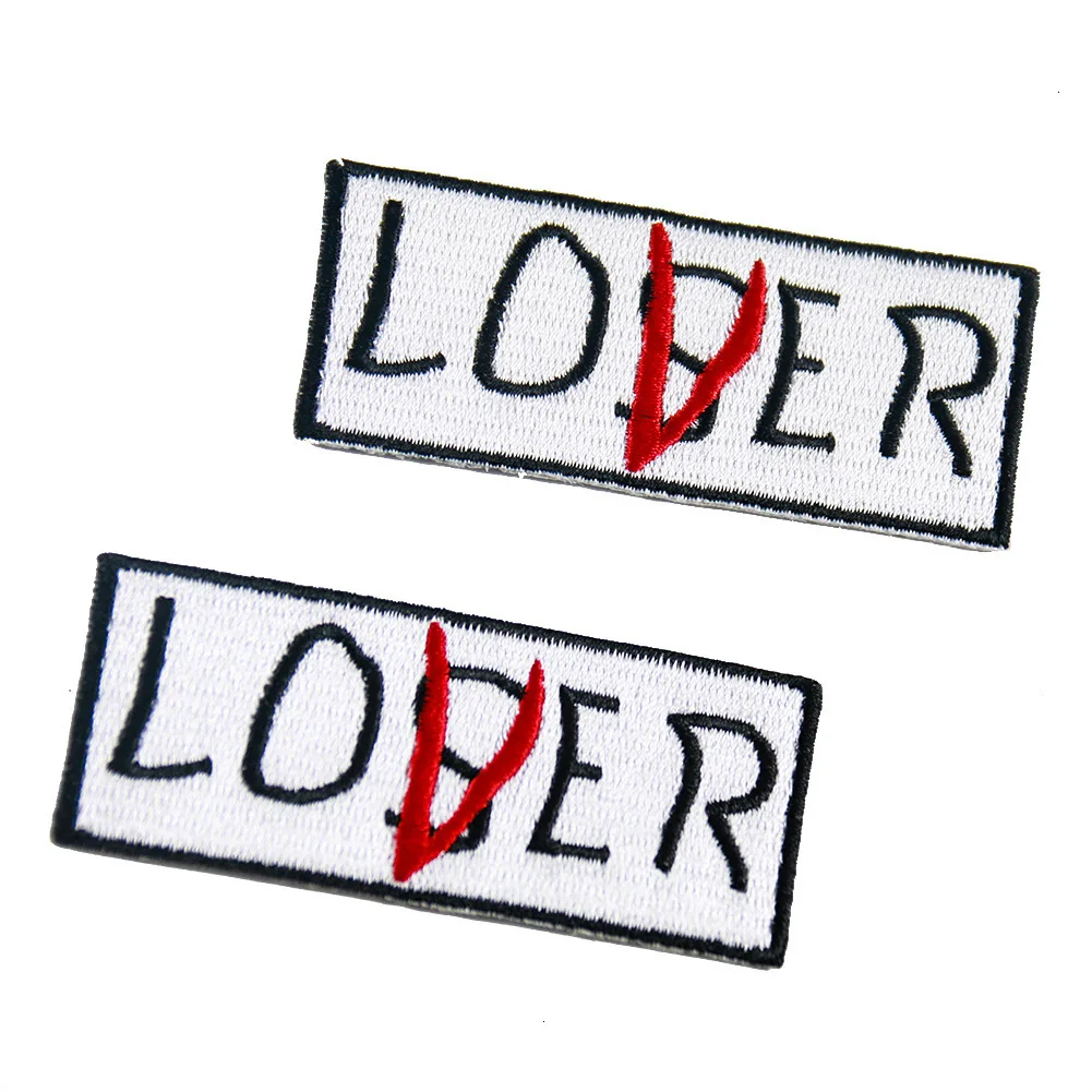 Деликатный с принтом в виде героев мультфильмов букв LOVER патч вышивальный Знак