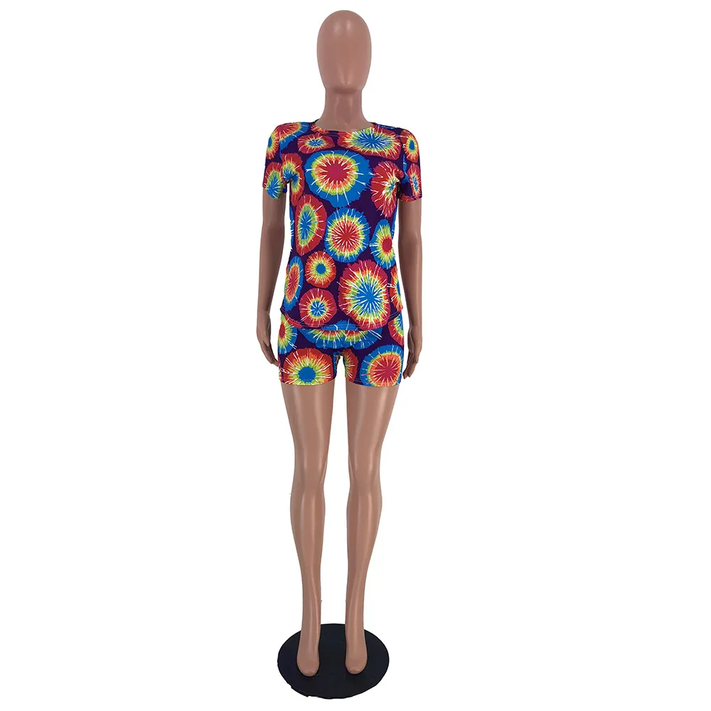 Женский летний костюм из футболки и шортов с принтом| |