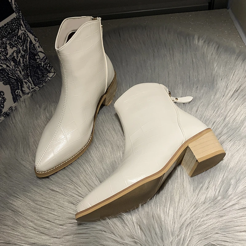 

Женские ботинки в западном стиле, Новинка осени 2021, женские ботинки на высоком каблуке с острым носком, женская обувь, модные рыцарские боти...