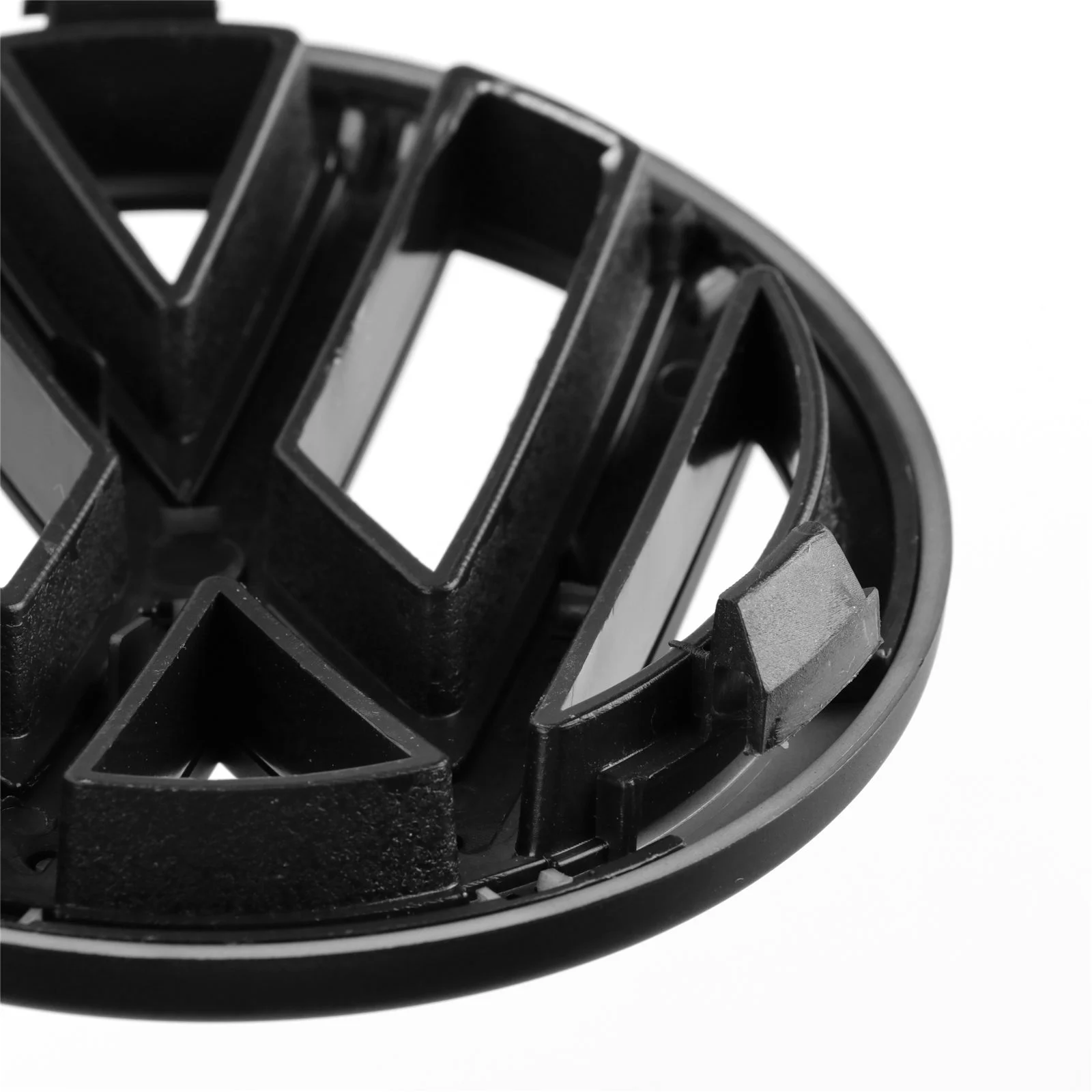 Значок на переднюю решетку 117 мм матовый черный с эмблемой крышку багажника 110 для