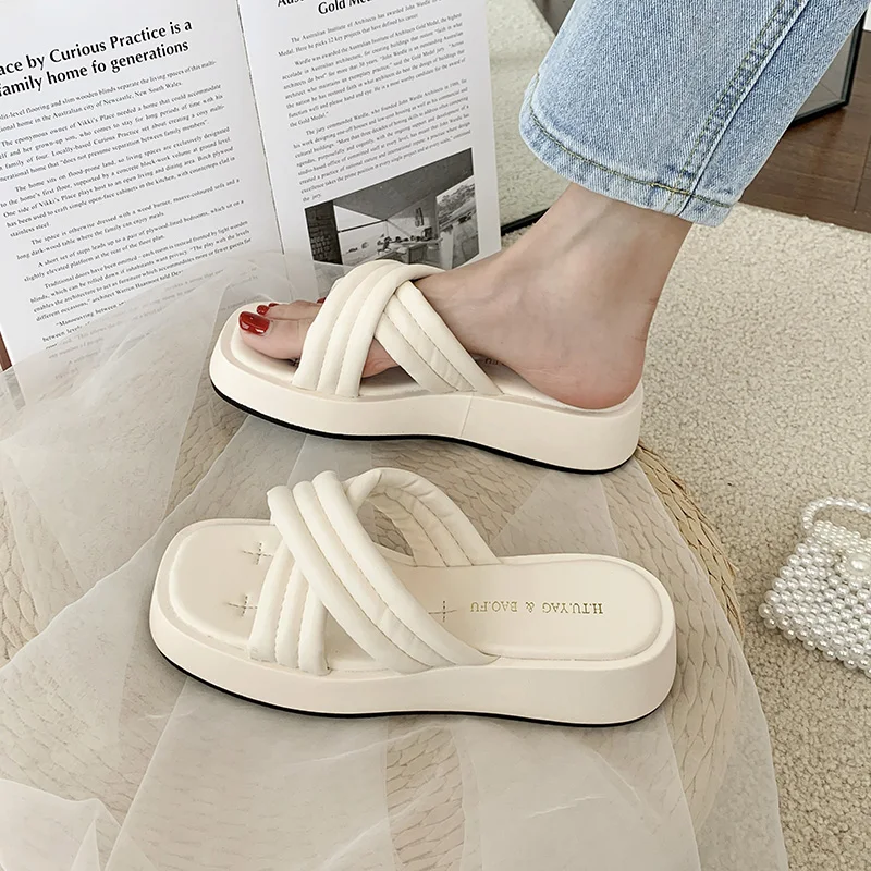 

Slippers Women Summer Platform Flat Shoes Female Slides Fashion Pantofle Med Beach Luxury 2021 PU Female Shoes Summer Clogs Woma