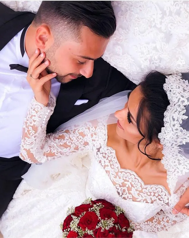 Saudi Arabic Vintage Ball Gown Lace Wedding Dresses 2020 Luxury Off Shoulder chapel Train Bridal Gowns Vestidos De Novia | Свадьбы и