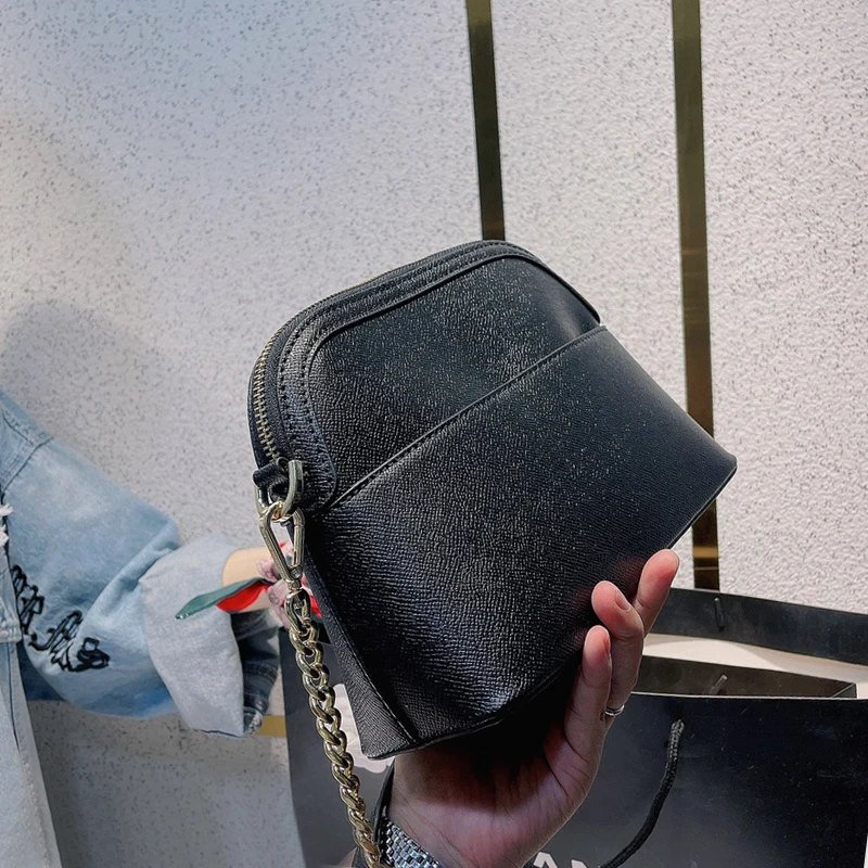 

Роскошная дамская сумочка-тоут 2021 года, модная французская Сумка-ракушка, элегантные сумки через плечо с цепочкой, Высококачественная клас...