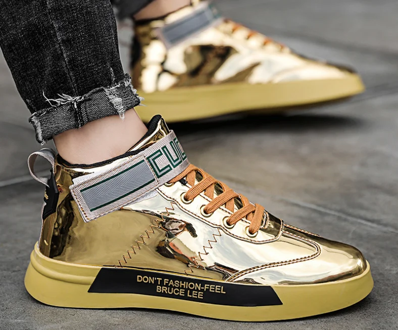Новинка 2021 блестящие золотые мужские туфли высокие модные дизайнерские