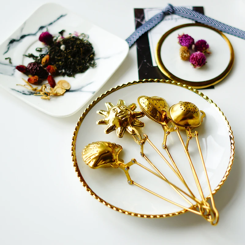 

1 PC Stainless Steel Star-Moon Heart-Shaped Char Injector Golden Tea Globe Reusable Coffee Ball Filter Tea Set Accessories