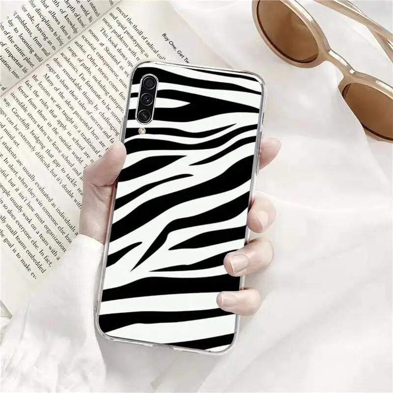 

Zebra Striped Phone Case Transparent for Samsung A71 S9 10 20 HUAWEI p30 40 honor 10i 8x xiaomi note 8 Pro 10t 11 mobile bags