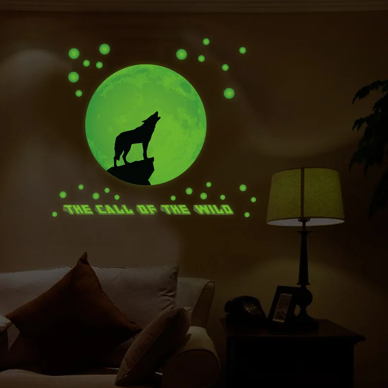 

Northern wolf animal luminous stickers living room bedroom background wall decoration fluorescent stickers home decoration decal