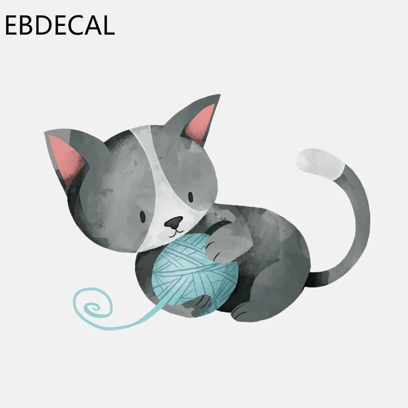 Ebdeckle рисованная кошка игра с шариком пряжи для Авто/бампер/окно/наклейка на стену