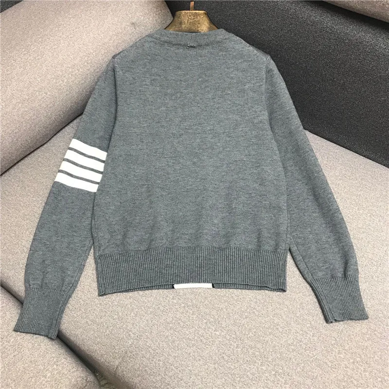 Женский трикотажный свитер [EWQ] черный пуловер в стиле преппи с длинными рукавами