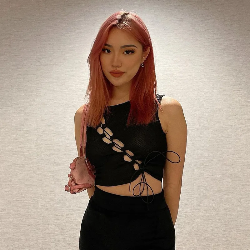 

Sleeveless Round Neck Fashion Sexy T Shirt Cutout Lace Up Black Short Women 2021 New Women's Chic Style Fashion Slim Aesthetic