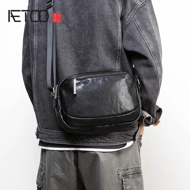 

AETOO Leather trendy shoulder bag, men's trend top layer leather crossbody bag, trendy men's bag