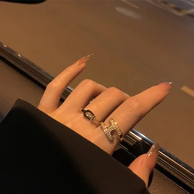 

New Fashion Cold Wwind Opening Adjustable Ring For Female Letter Index Finger Ring Shiny Glaring Characteristic 2021 Style