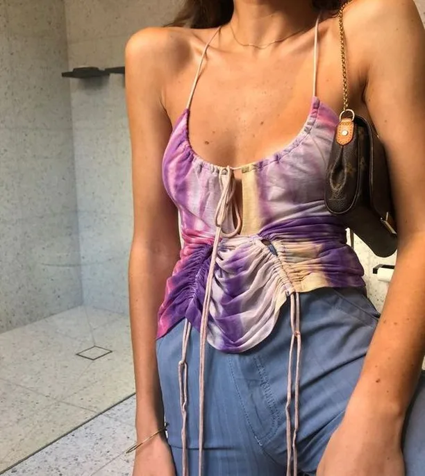 

Summer Women Camisole Fashion Casual Club Street Wear Tank Top Sweet Vest Female Sexy Low Cut Graphics Tees Tassel Crop Tops