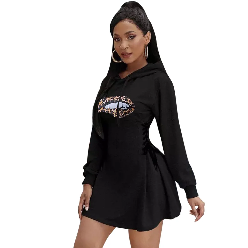 Женское платье-футляр с капюшоном и принтом губ повседневное мини-платье |