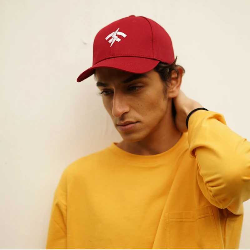 

Fashion Baseball Cap Couple Hat Korean Version Outdoor Casual Hat for Men Women.