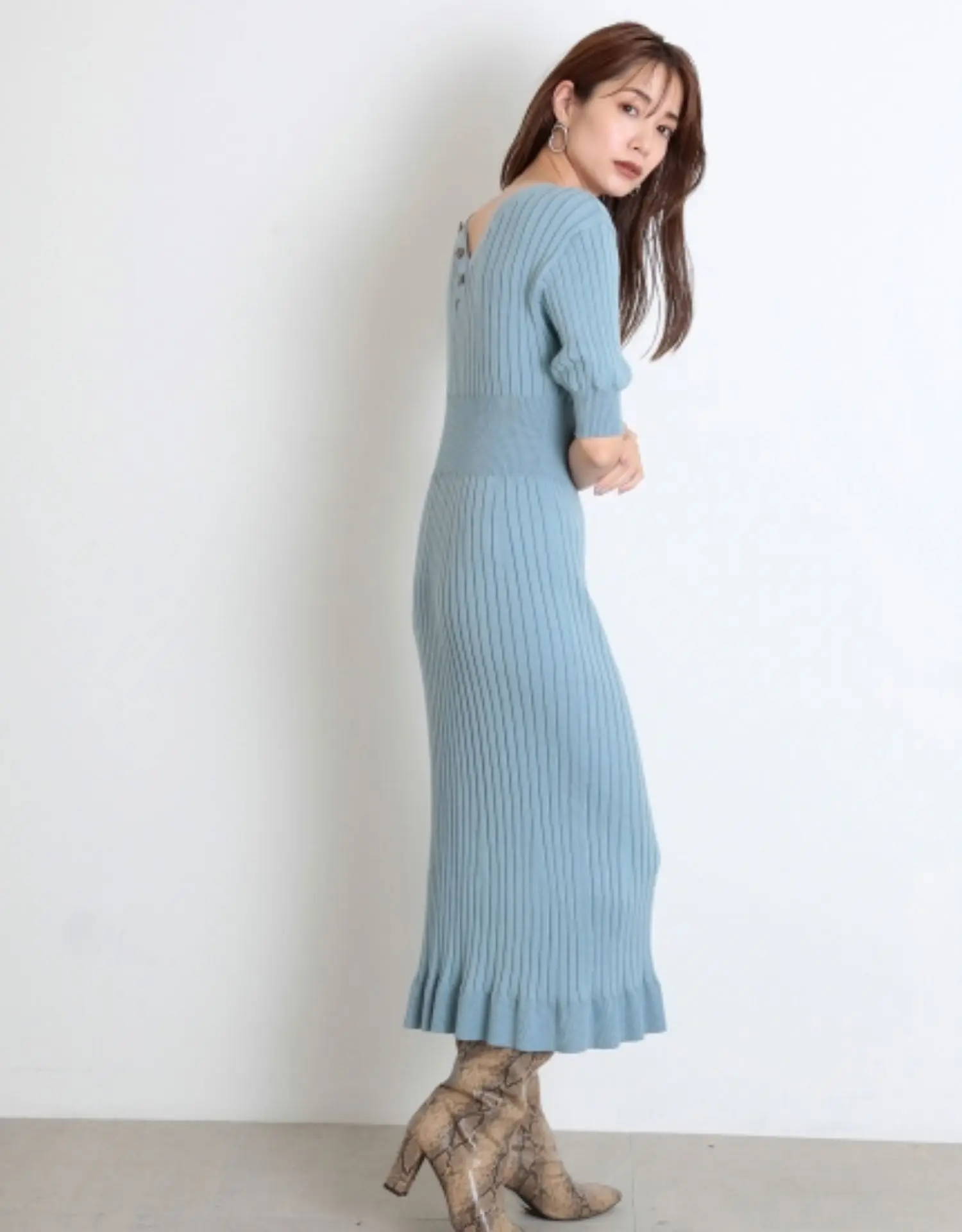 

Slim Fit Knit Dresses A-Line Soft Chic Button Femme Vestidos Japanese Style Elegant Temperament Dress Women V-neck Half Sleeve