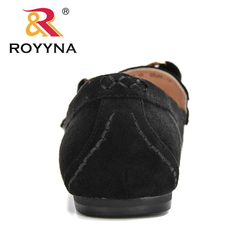 ROYYNA/Новинка 2020 года Дизайнерские уличные лоферы из флока Женская повседневная